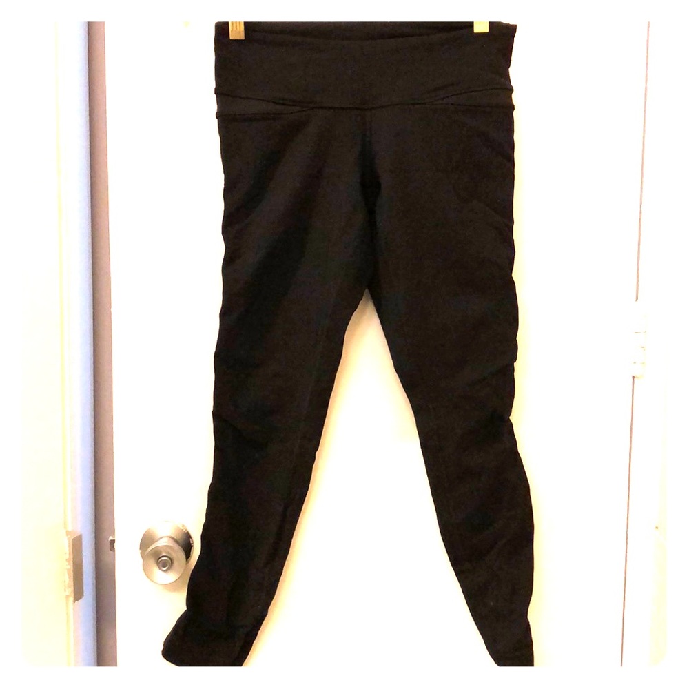 Lululemon mesh trim black leggings size 6